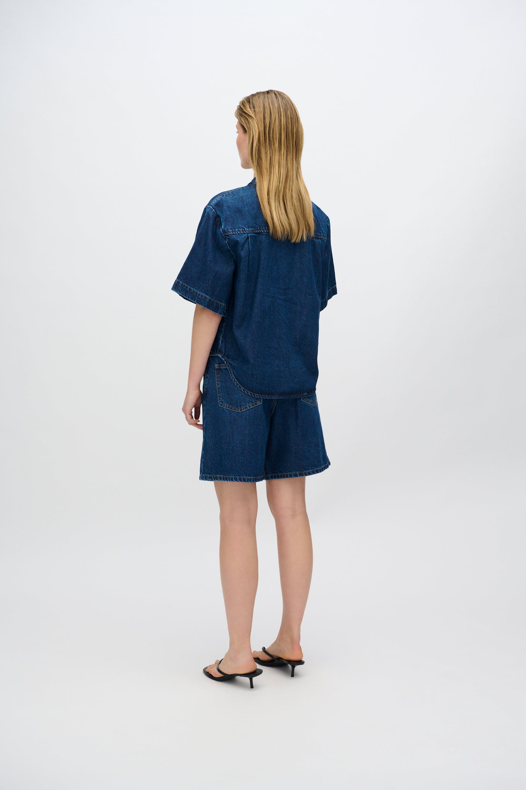 minimum female Alicia denim blend shirt 4181 Short Sleeved Shirt 1002 Medium Blue