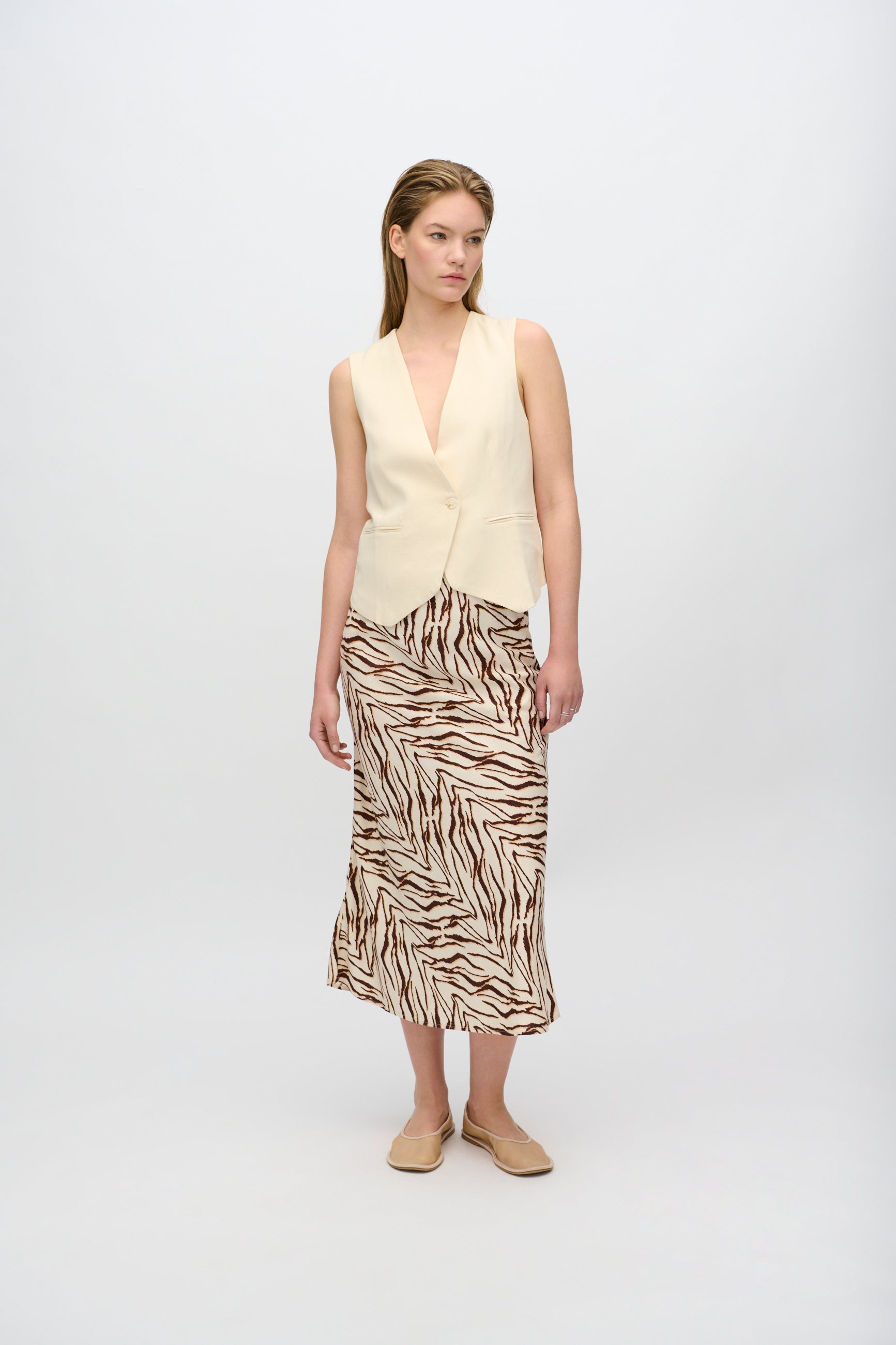 minimum female Melina fitted vest 3069 Waistcoat 0908 Summer Sand