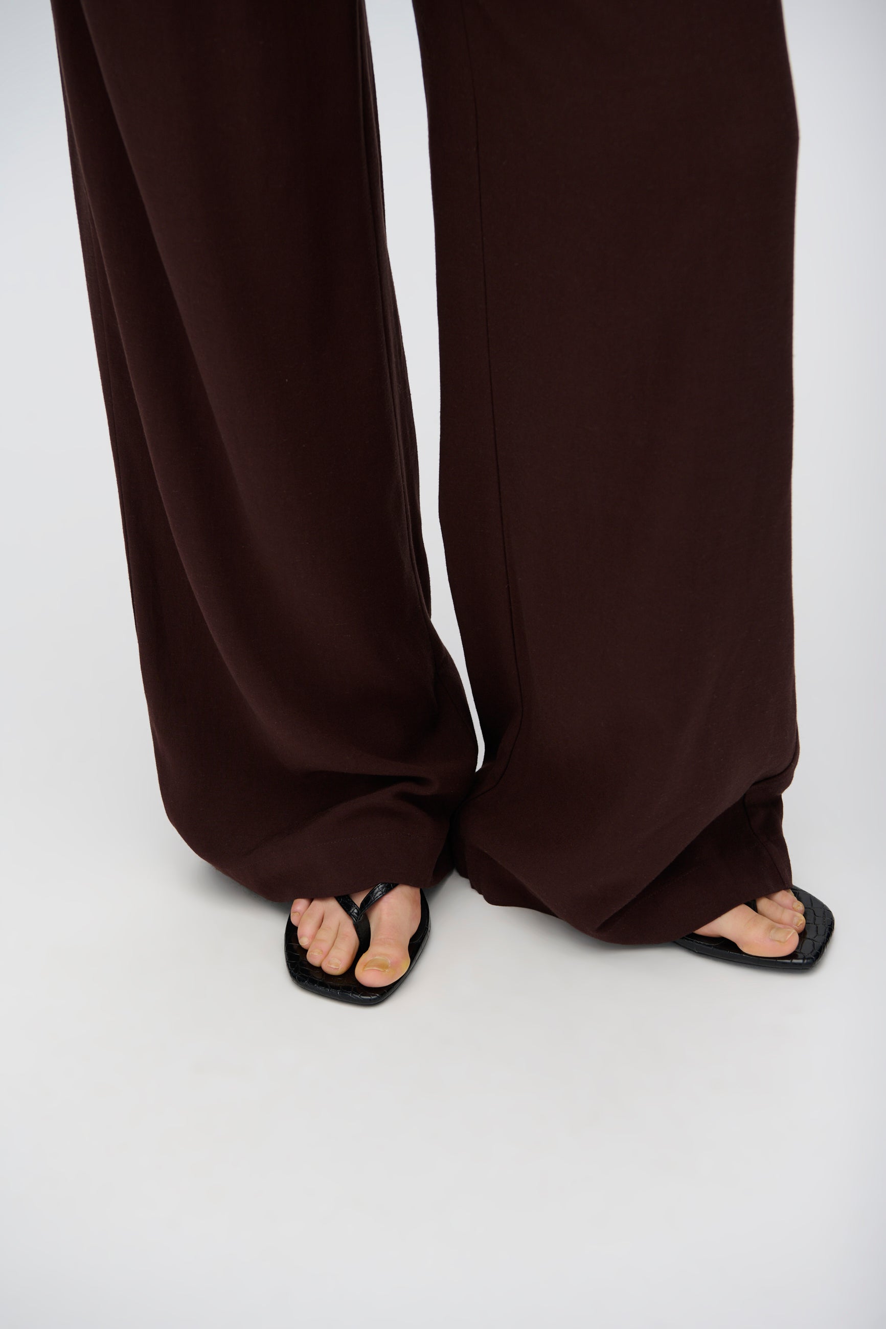 minimum female Smilla dressed pants 3069 Dressed Pants 1910 French Roast