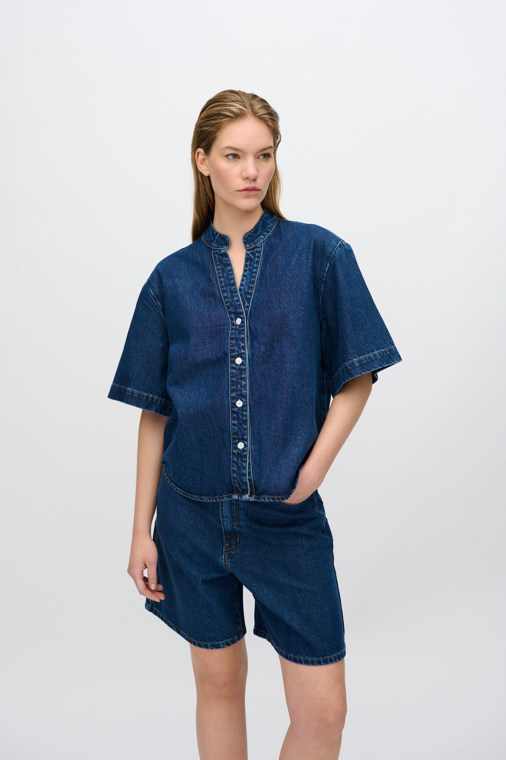 minimum female Alicia denim blend shirt 4181 Short Sleeved Shirt 1002 Medium Blue