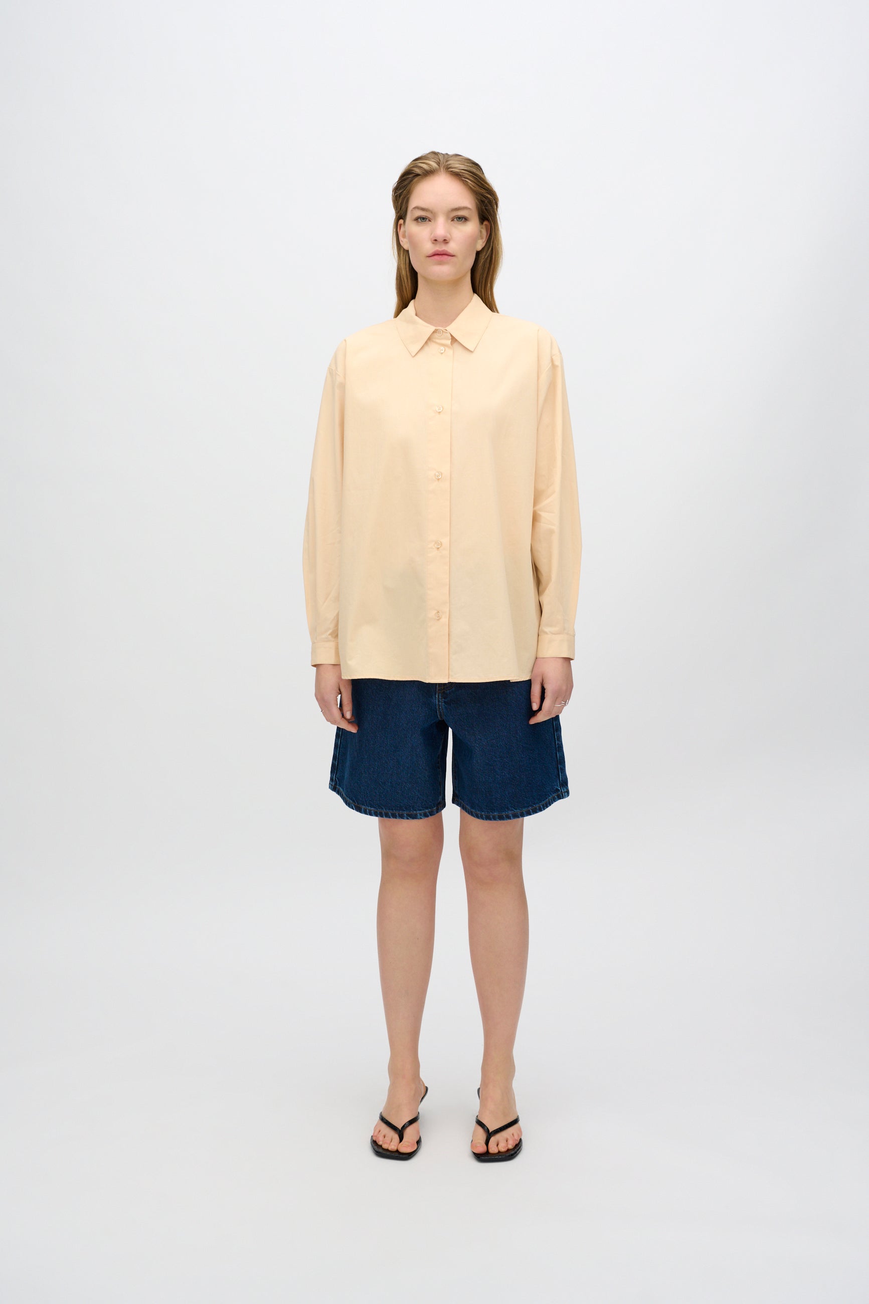 minimum female Harper long sleeved shirt 4238 Long Sleeved Shirt 1110 Creme De Peche