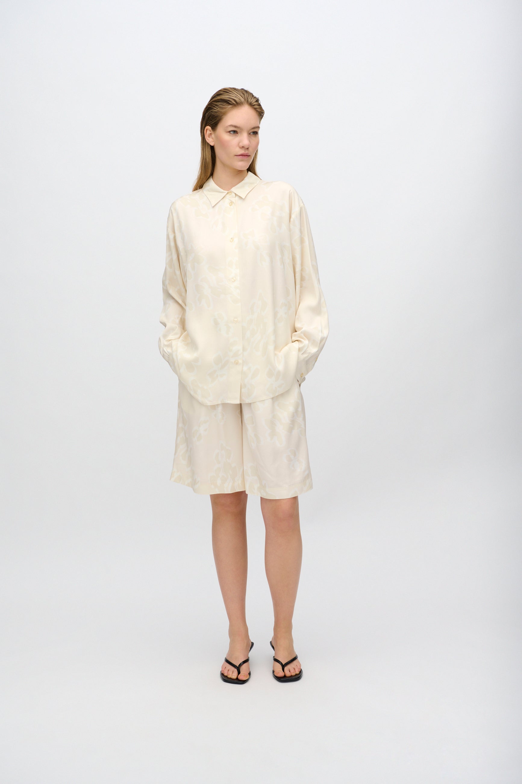 minimum female Harper long sleeved shirt 4270 Long Sleeved Shirt 0011 Butter Cream