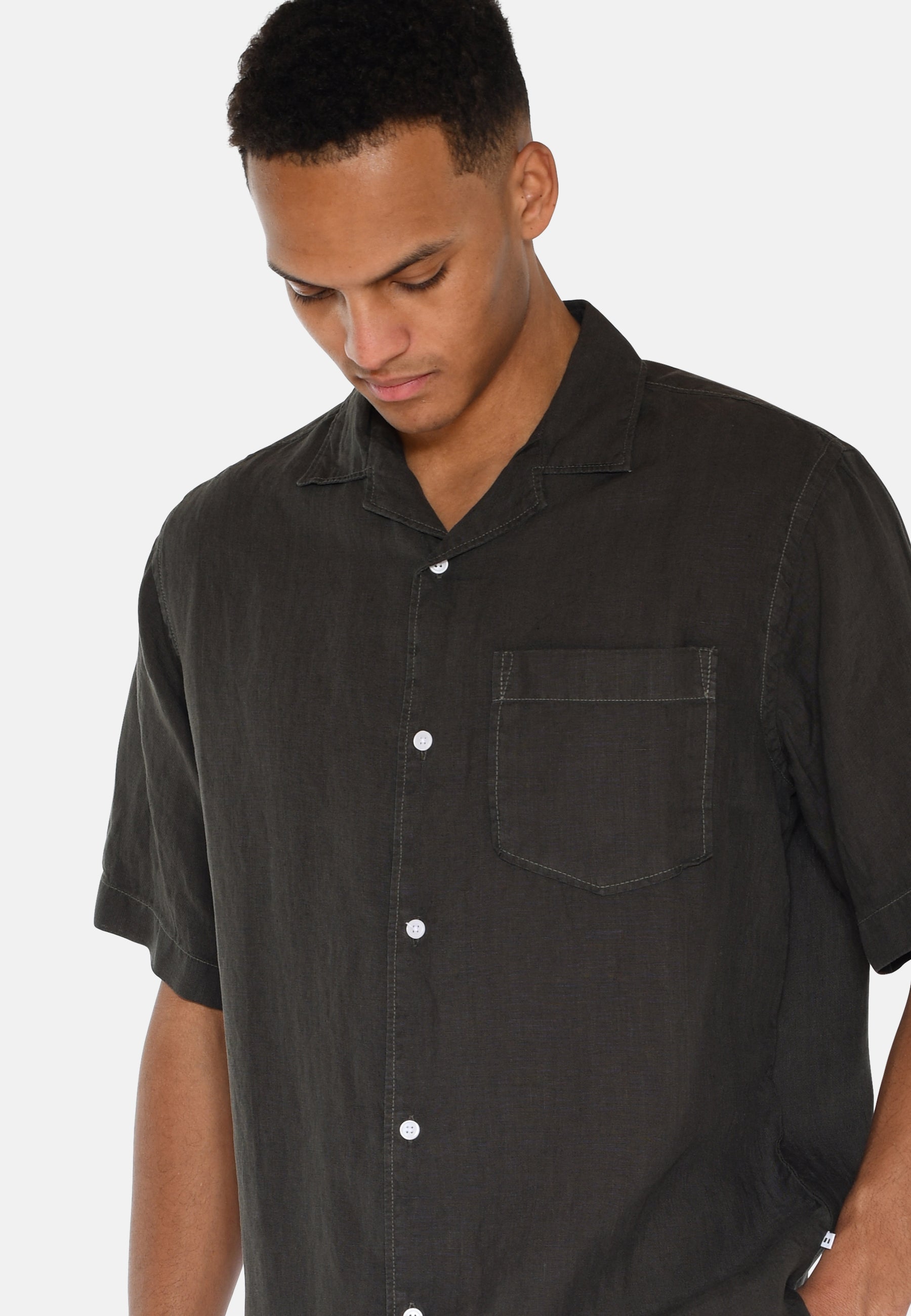 minimum male Hayden short sleeved linen shirt 4115 Short Sleeved Shirt 0506 Black Ink
