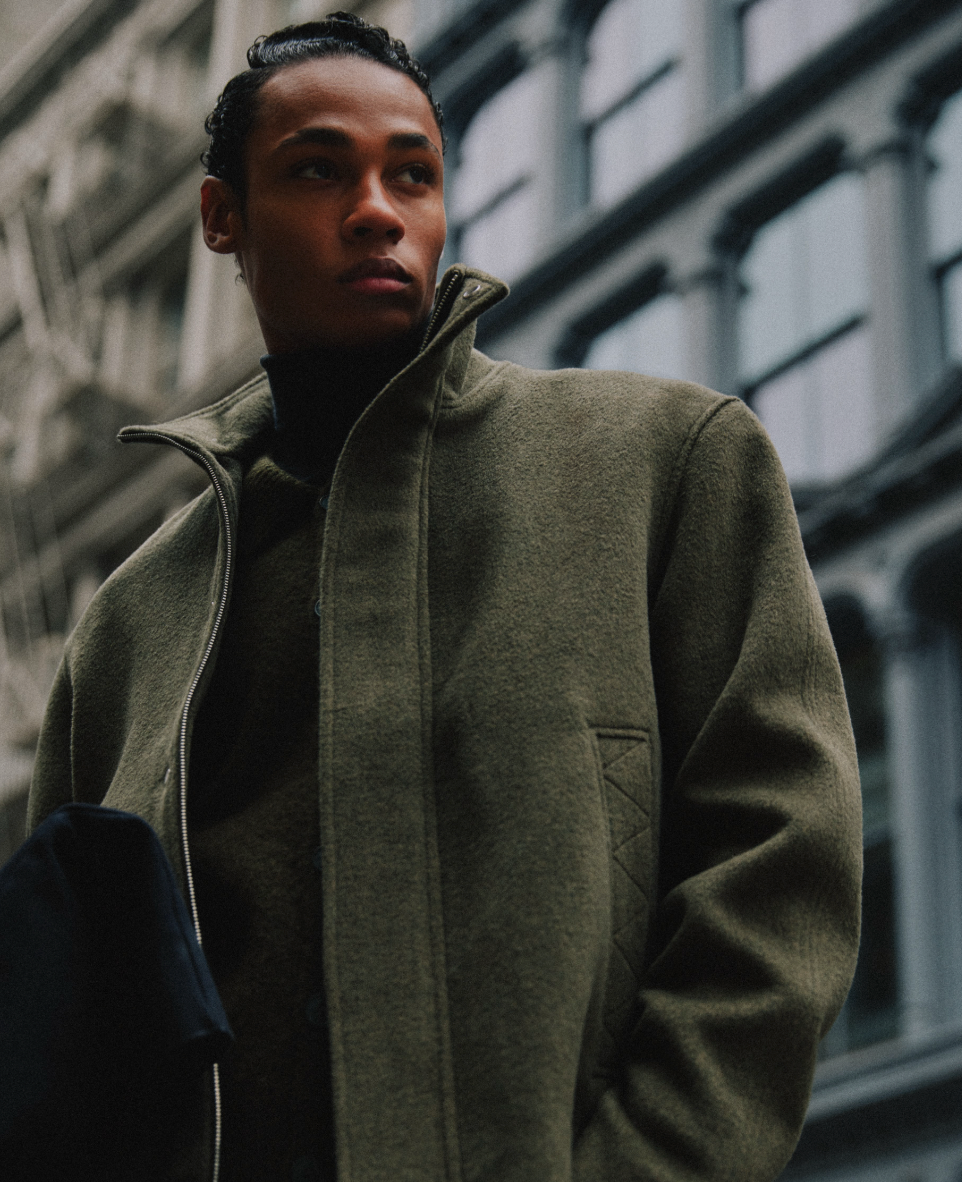 Herren in Wolljacke in New York.