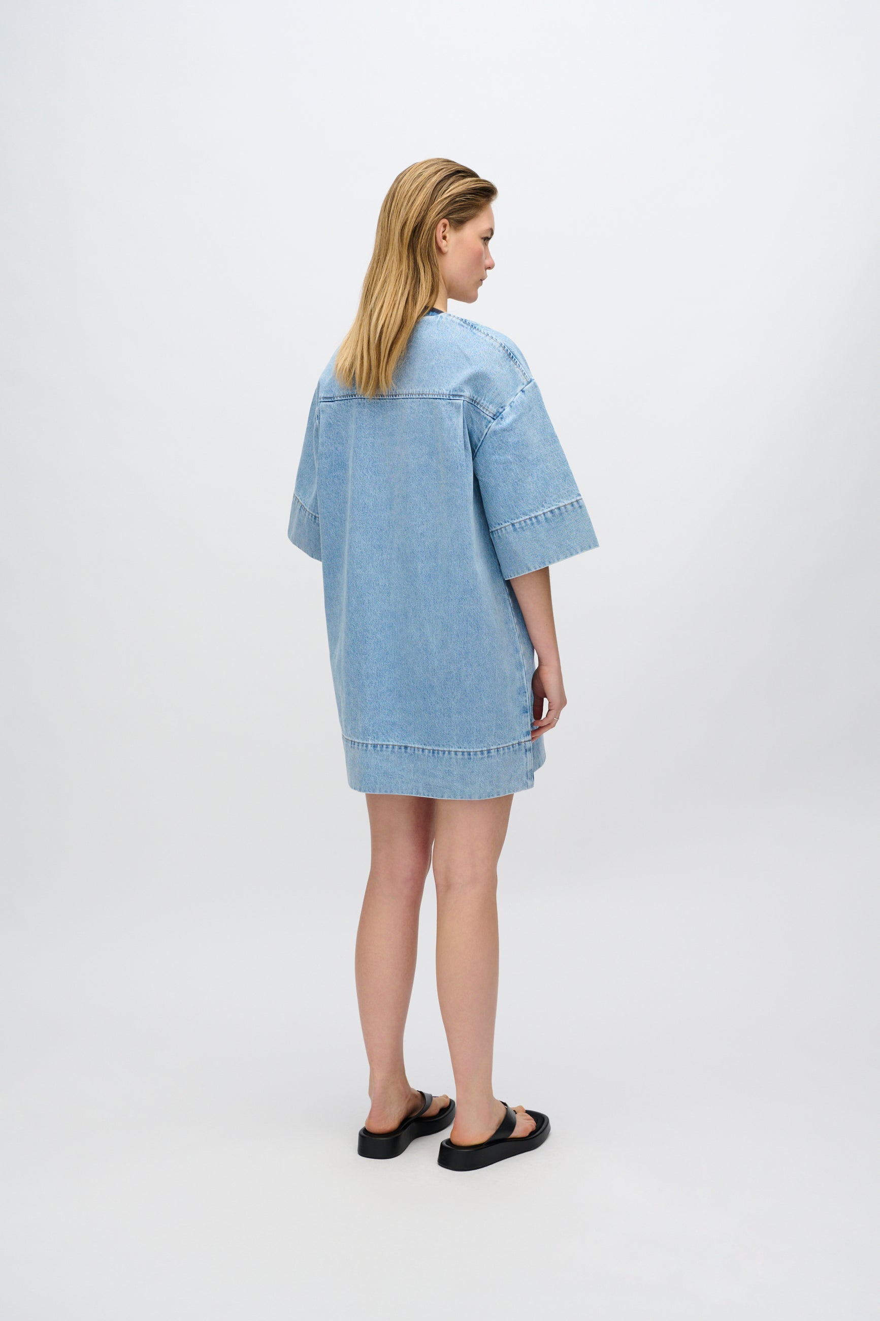 minimum female Wilma denim dress 4282 Short Dress 1001 Light Blue